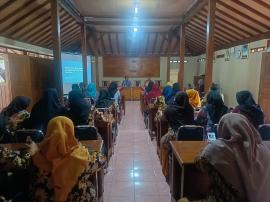 KADER KESEHATAN MENDAPATKAN PELATIHAN ZOONOSIS